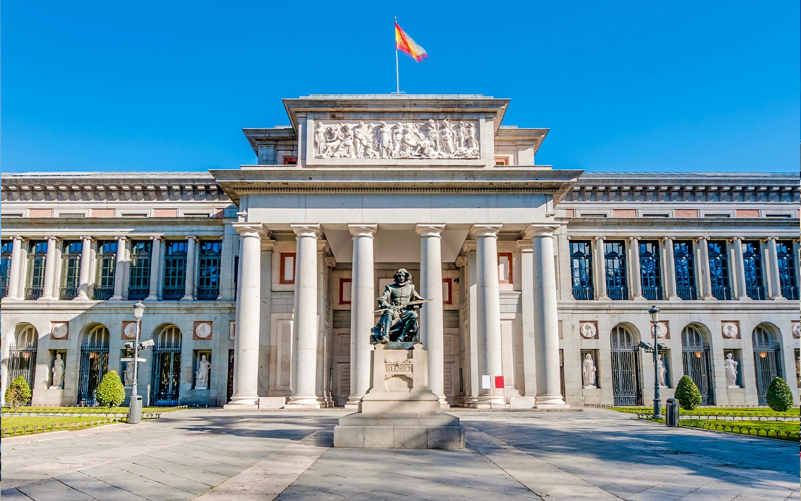 Madrid City Tour: Hop-on Hop-Off Bus Tour