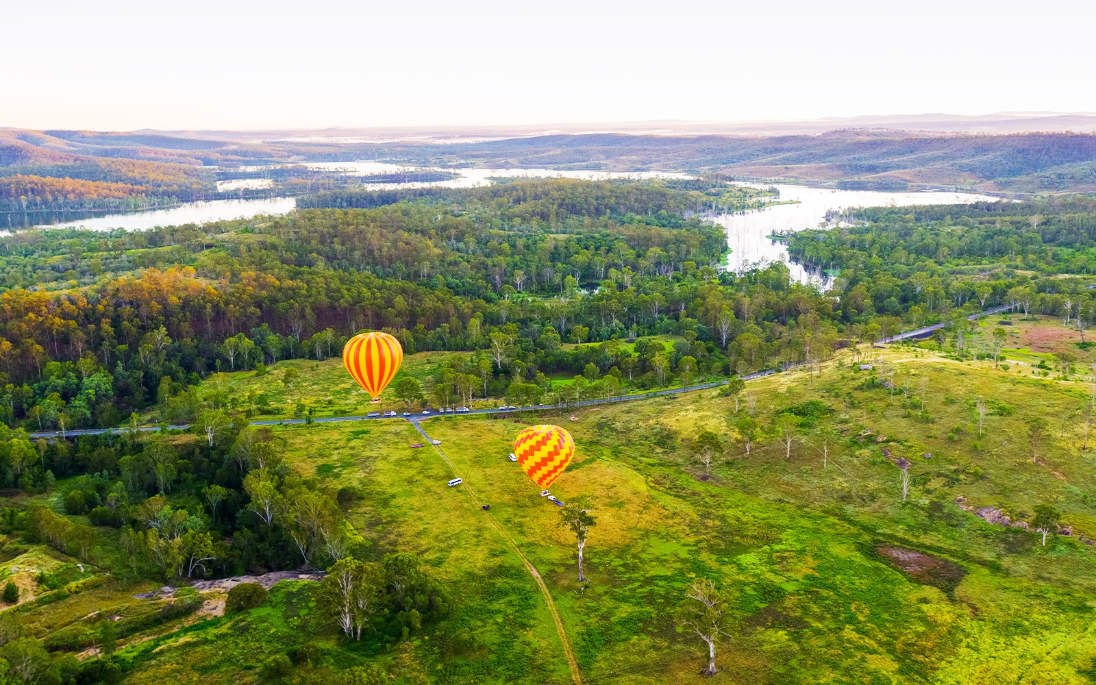 Gold Coast Hot Air Balloon Ride with Sparkling Wine & Hotel Transfers 