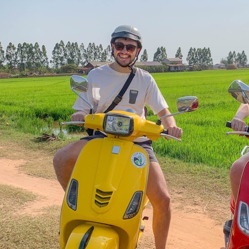 Tonle Sap Floating Village: Sunset Vespa Tour — gallery 1
