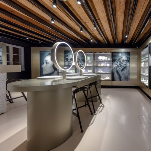 Swarovski Crystal Worlds Store Innsbruck: Guided Tour + Drink — gallery 4