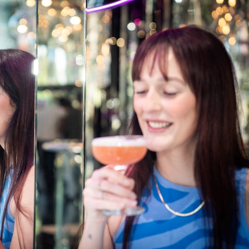 Mirror Bar Surfers — gallery 2