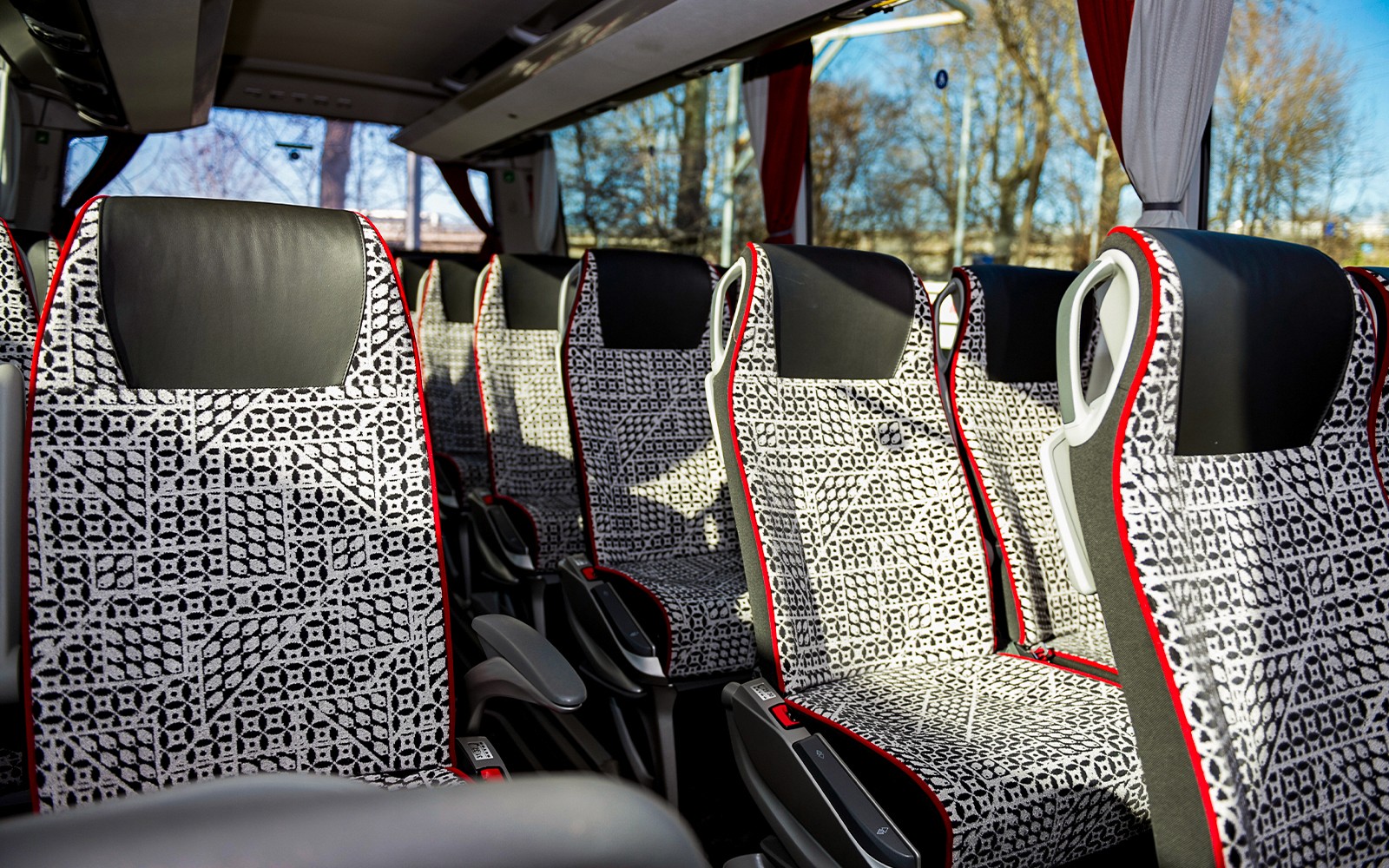 Bus Transfers: Ciampino Airport to/from Rome Termini Station by SIT