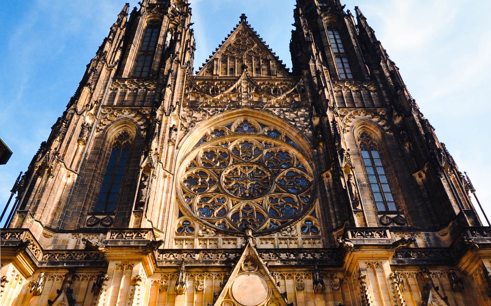 Skip-the-Line Combo: Prague Castle, National Museum & Astronomical Clock
