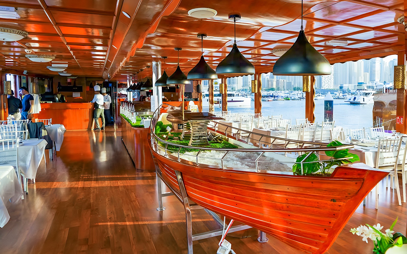 From Dubai Marina: 2-Hour Luxury Dhow Dinner Cruise with 5-Star Dinner, Entertainment & Unlimited Drinks — gallery 4