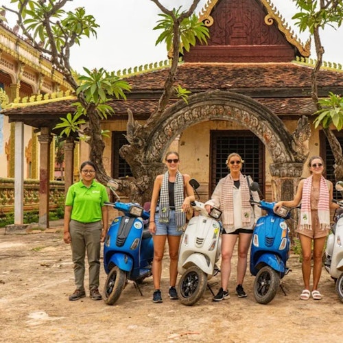 Tonle Sap Floating Village: Sunset Vespa Tour — gallery 2