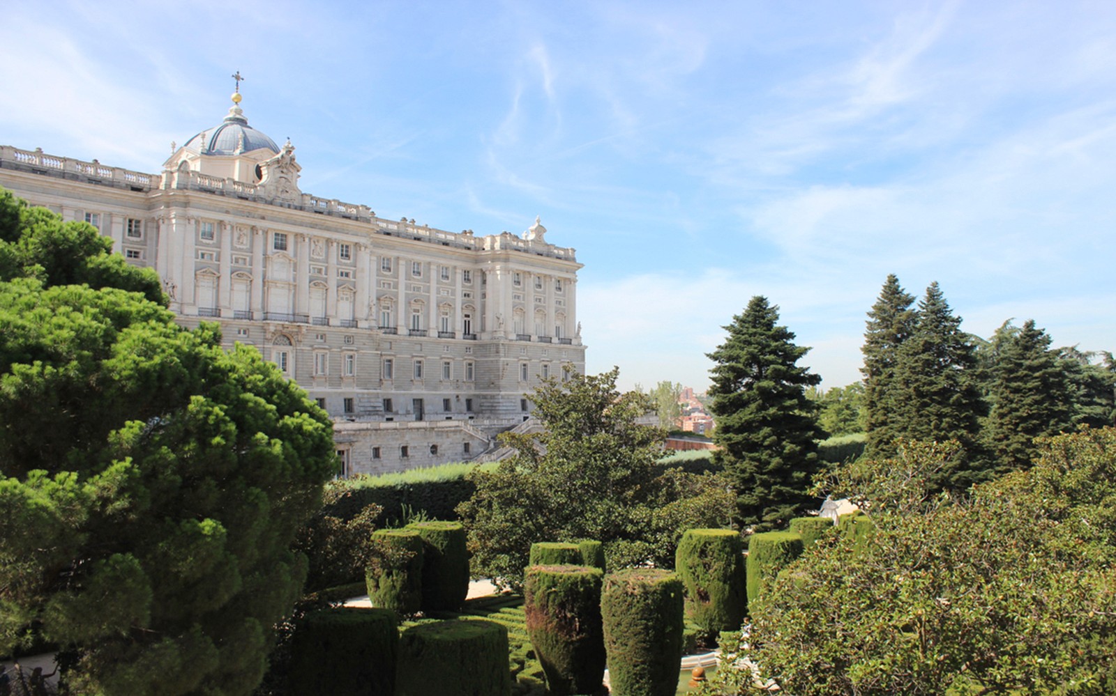 Royal Madrid Palace Guided Tour with Tapas & Flamenco Show — gallery 3