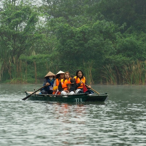 Tam Coc/Trang An, Hoa Lu & Mua Cave: Guided Tour from Hanoi + Boat Ride — gallery 1