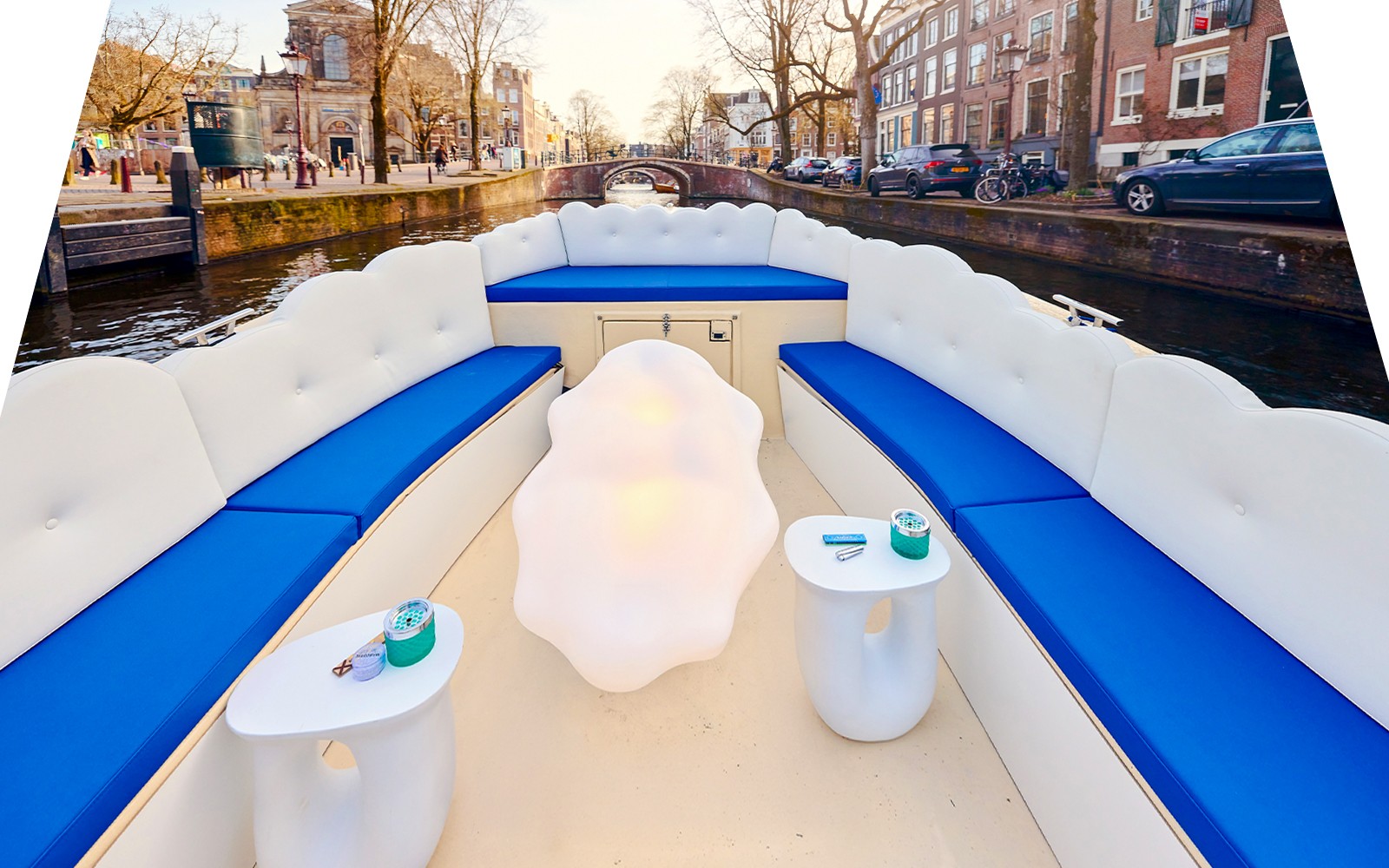 Amsterdam: 1-Hour Smoke-Friendly Cloud Boat Tour — gallery 4