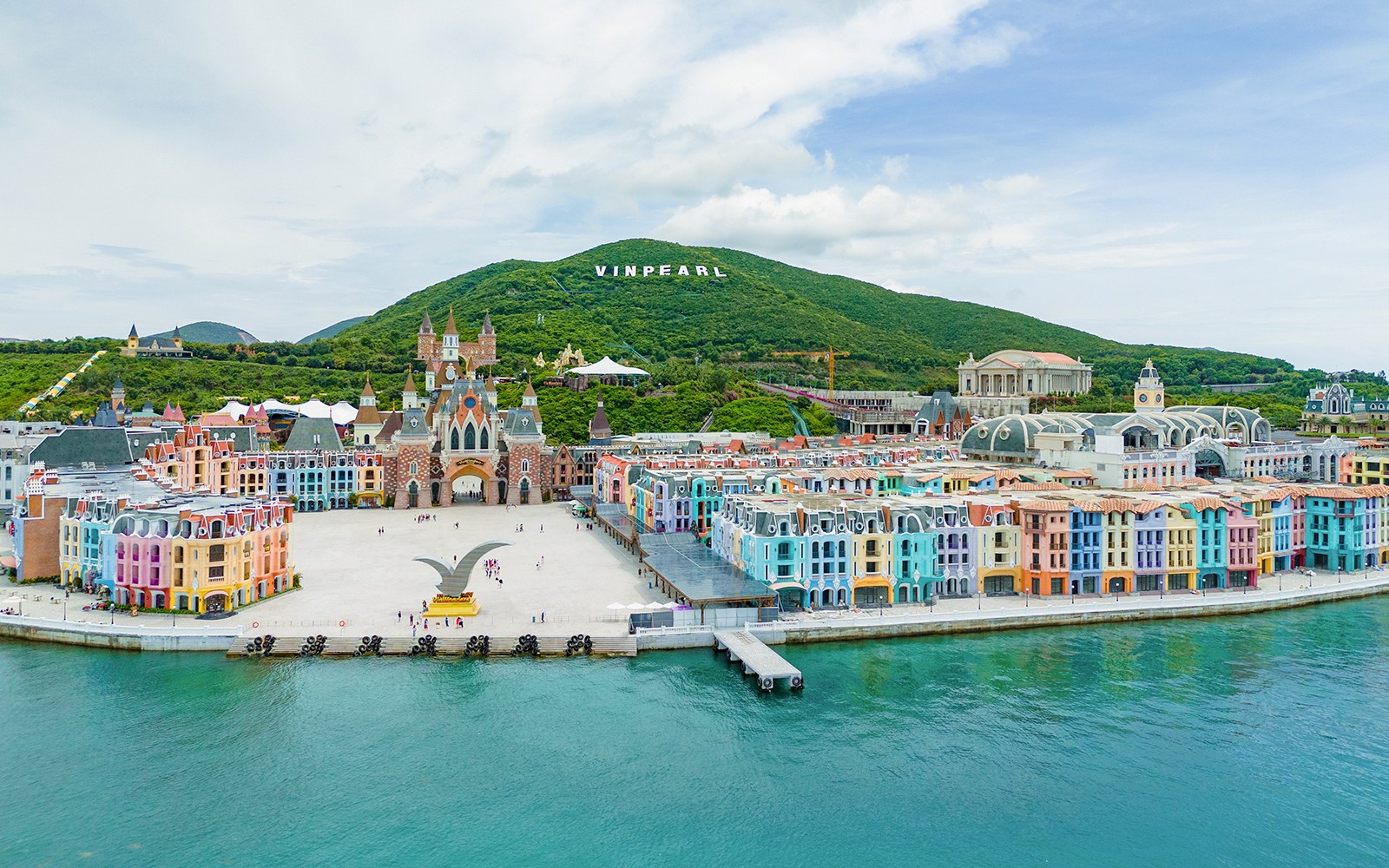 Vinpearl Round-Trip Cable Car Tickets 