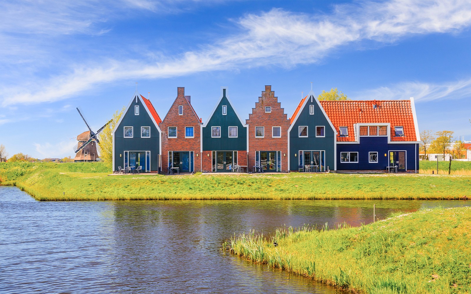 From Amsterdam: Zaanse Schans, Volendam, and Marken Guided Tour — gallery 2