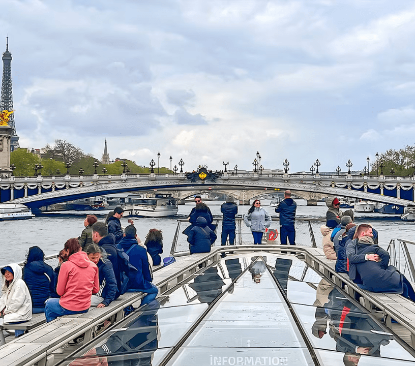 Seine River: Cruise by BATEAUX-MOUCHES®