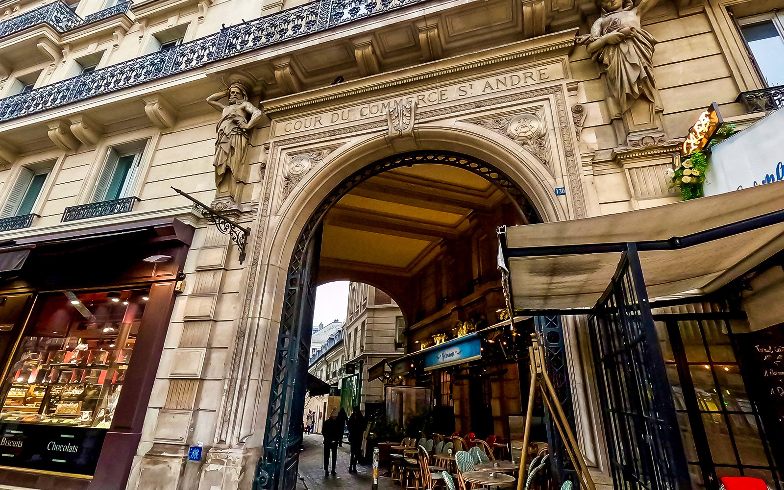 Guided Walking Tour of Saint-Germain-Des-Prés — gallery 3