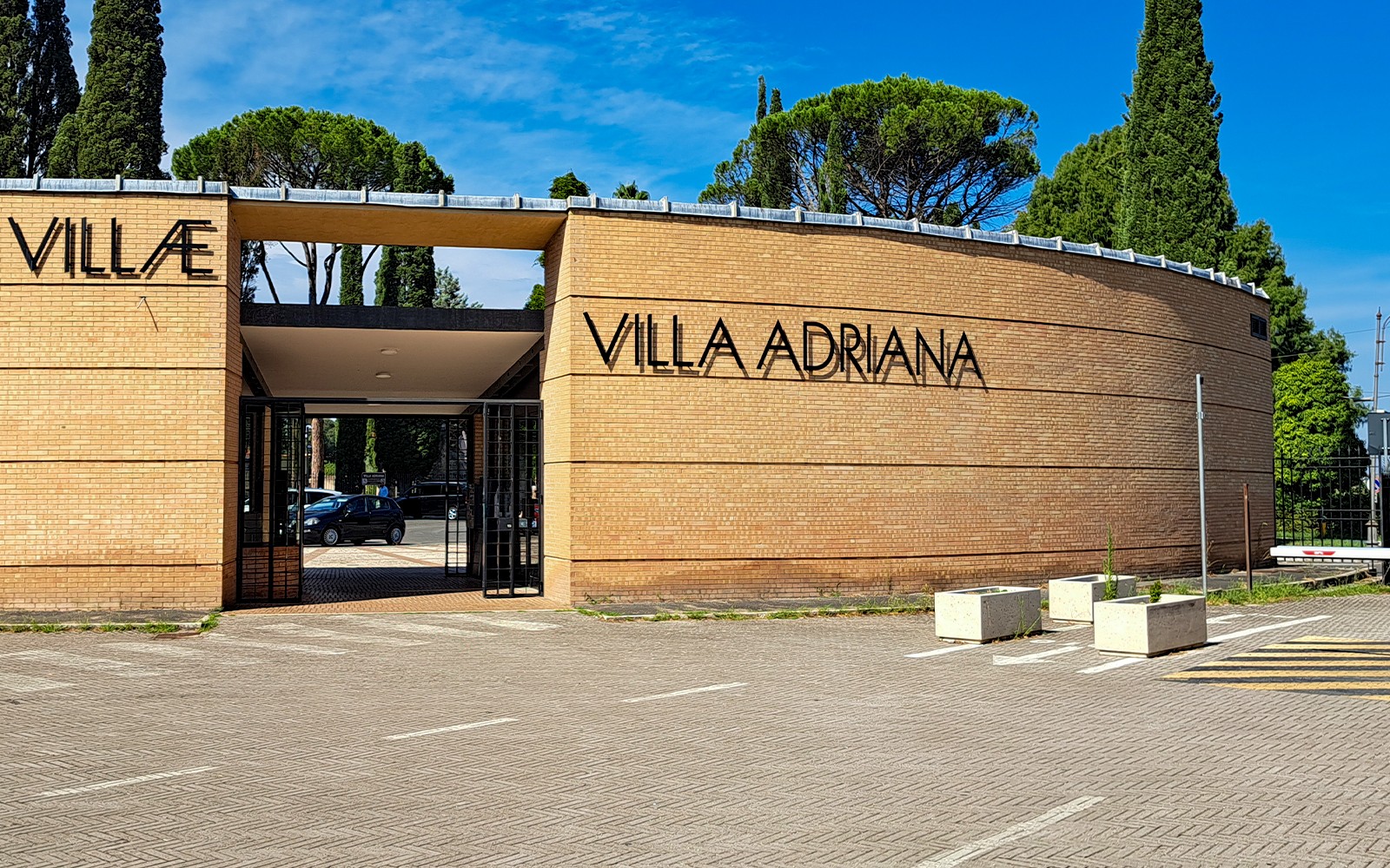Villa d'Este & Hadrian's Villa Skip-the-Line Tickets with 3 Days Validity — gallery 3