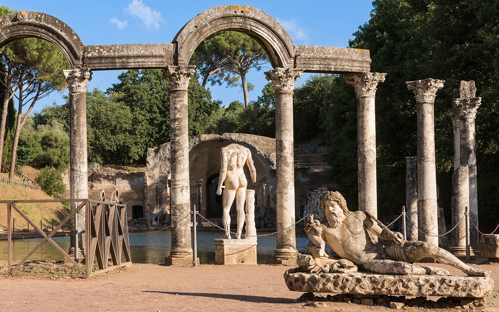 From Rome: Villa D'Este & Hadrian's Villa Skip-the-Line Tickets with Transfers — gallery 1
