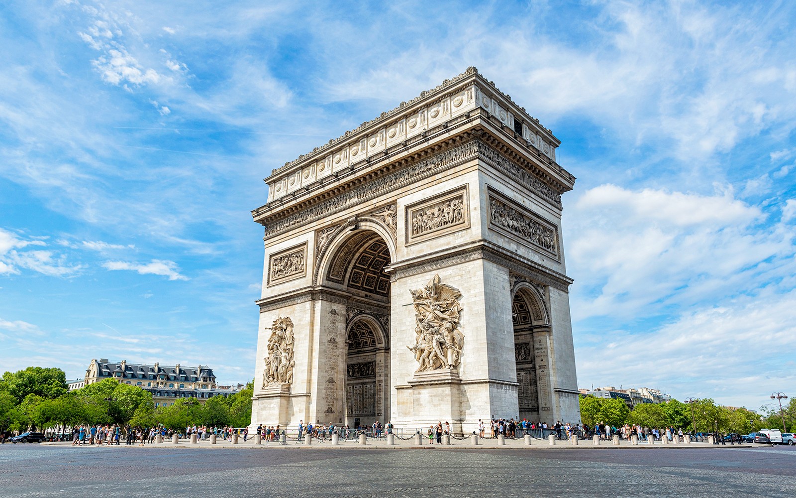 Arc de Triomphe Hosted Entry & Gourmet Macaron Tasting — gallery 1