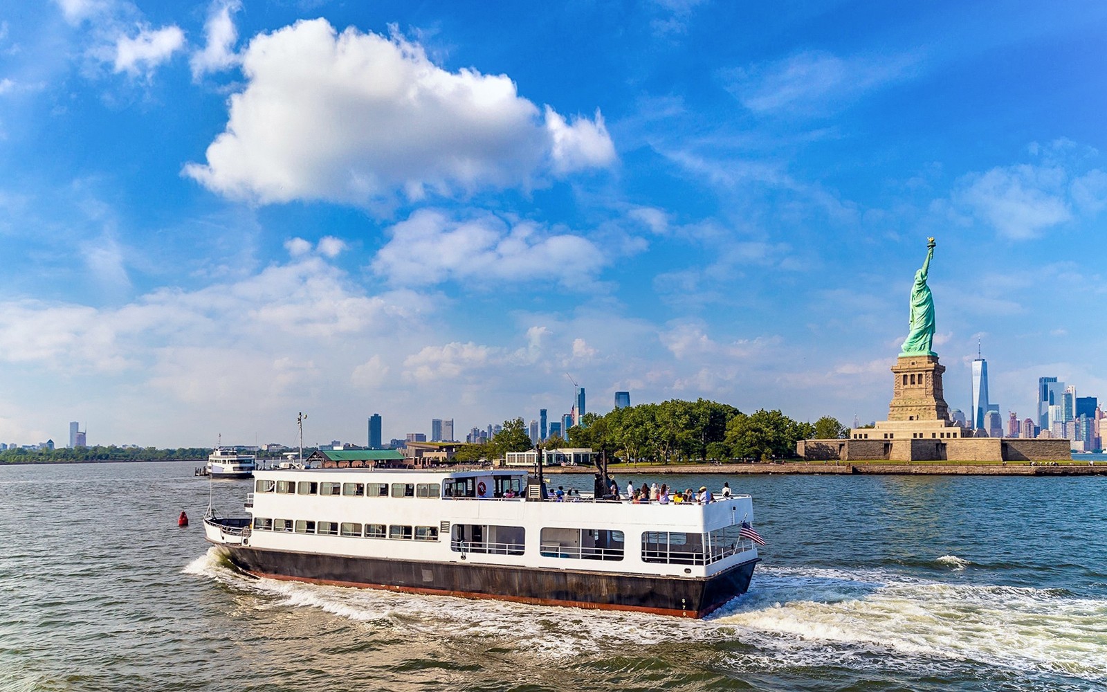 Statue of Liberty & Ellis Island Guided Tour with Ferry