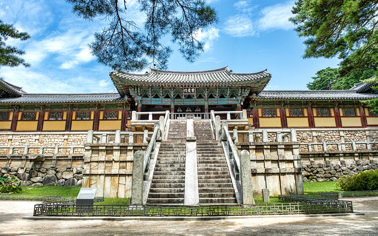 From Busan: Gyeongju UNESCO World Heritage Site Full-Day Guided Tour