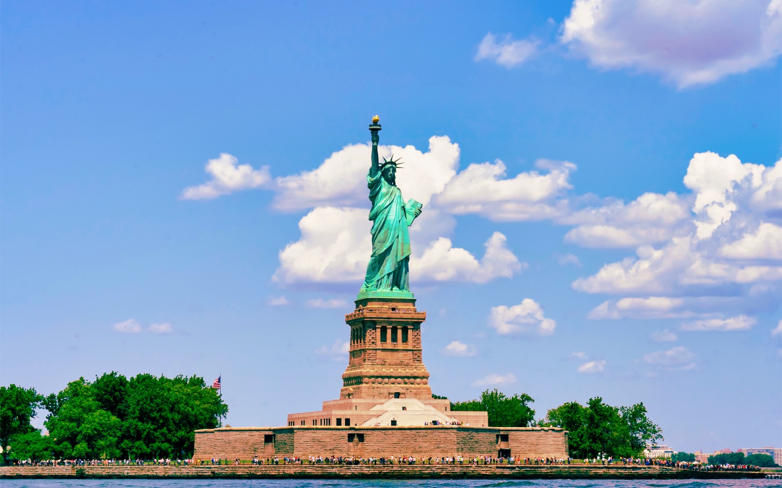 Guided Tour of Statue of Liberty, 9/11 Memorial & Wall Street — gallery 1