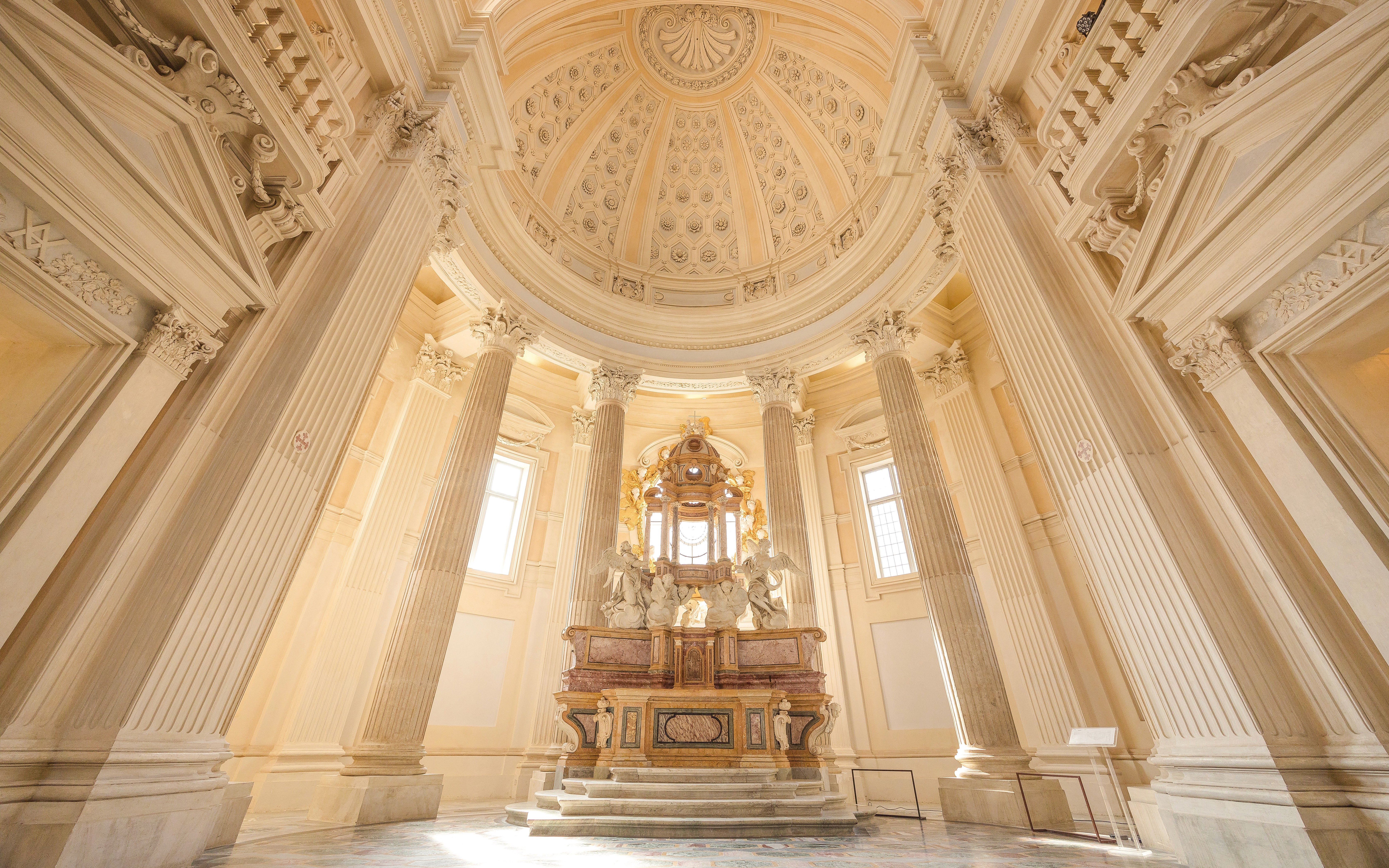 Combo: Turin Hop-on Hop-off Bus Tour + Venaria Reale Skip-the-Line Tickets