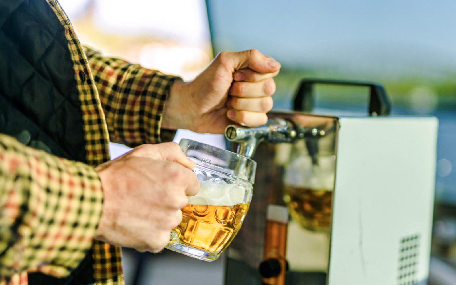 Prague Beer Boat Tour with Unlimited Beer — gallery 4