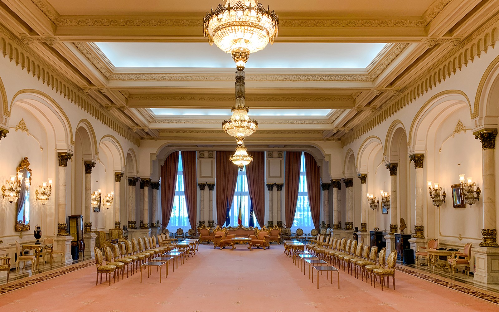 4-Hour Guided Tour of Palace of Parliament and City of Bucharest