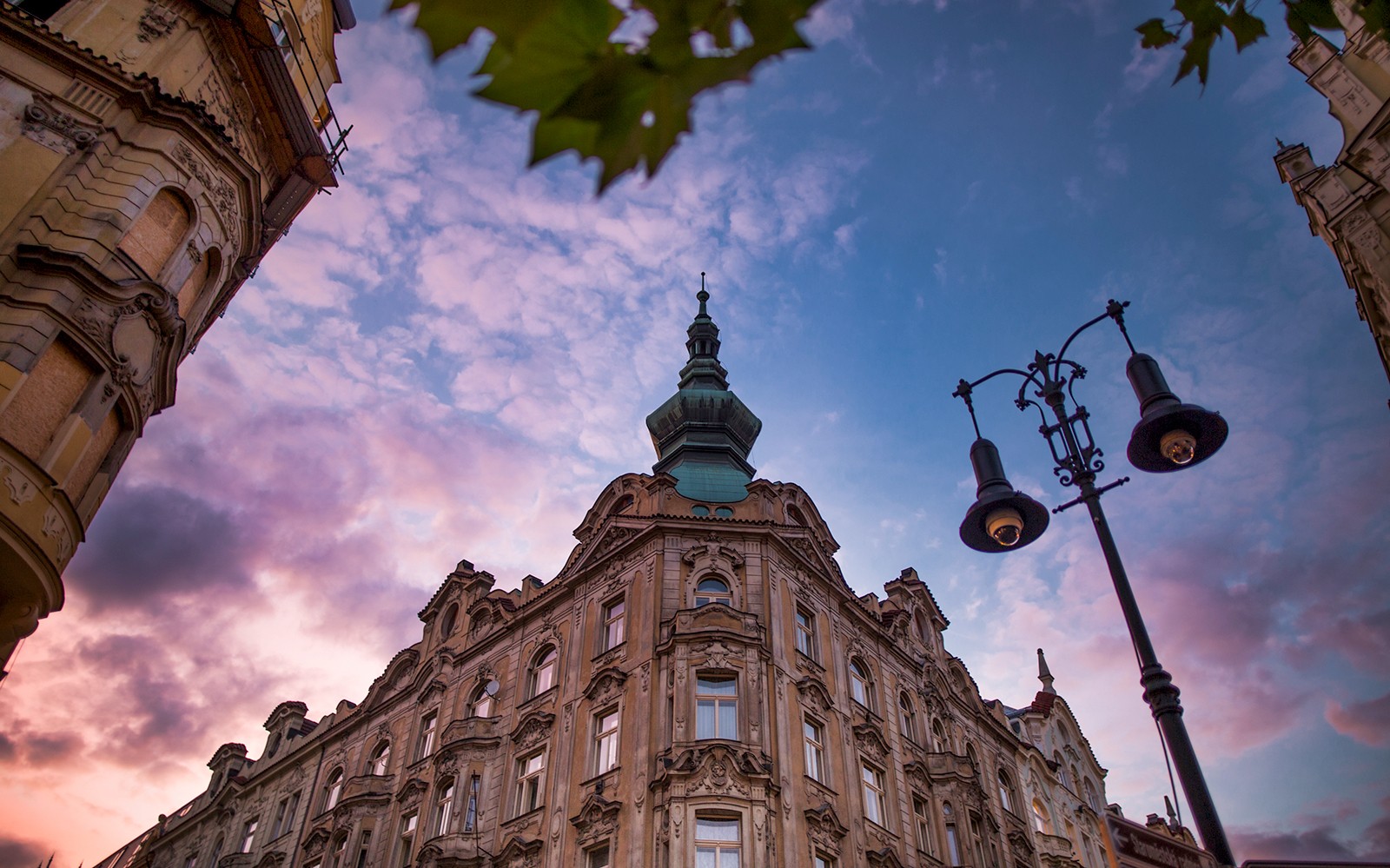 1.5-Hr Guided Walking Tour of Prague Ghosts & Legends of the Old Town