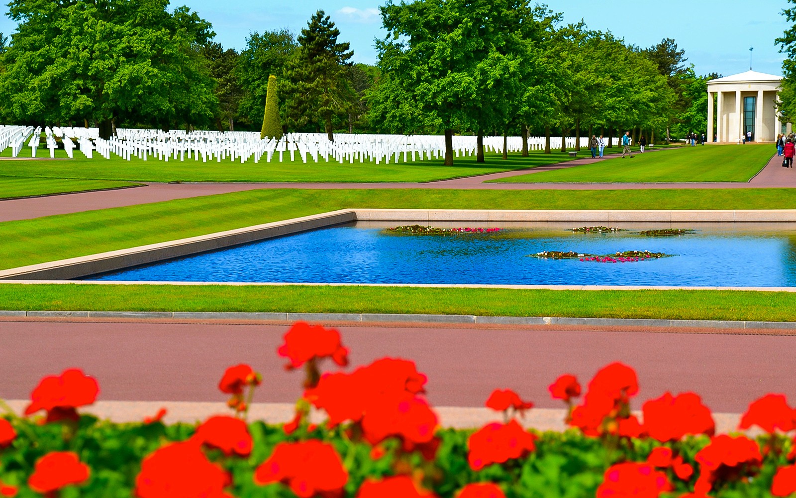 From Paris: Normandy D-Day Beaches Full-Day Guided Tour with Lunch