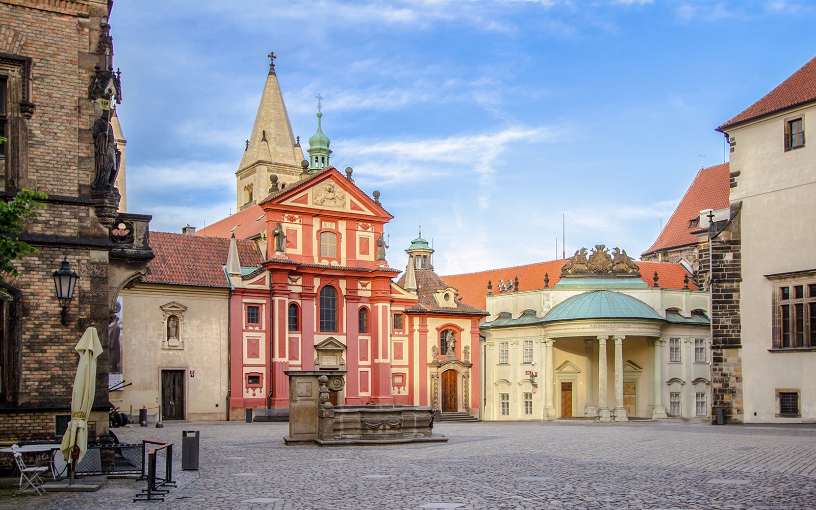 Combo: Prague Castle Entry Tickets + Lobkowicz Palace Museum with Audio Guide — gallery 4
