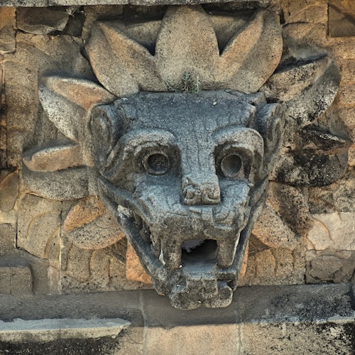 Teotihuacán Pyramids Excursion and Hot Air Balloon Flight