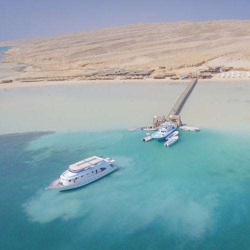 Orange Bay Island: Snorkeling Tour from Hurghada + Water Sports + Lunch — gallery 1