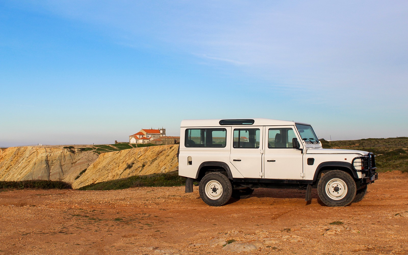 4x4 Guided Jeep Tour of Cape Espichel, Sesimbra Castle, Aldeia do Meco & Arrábida Natural Park — gallery 3