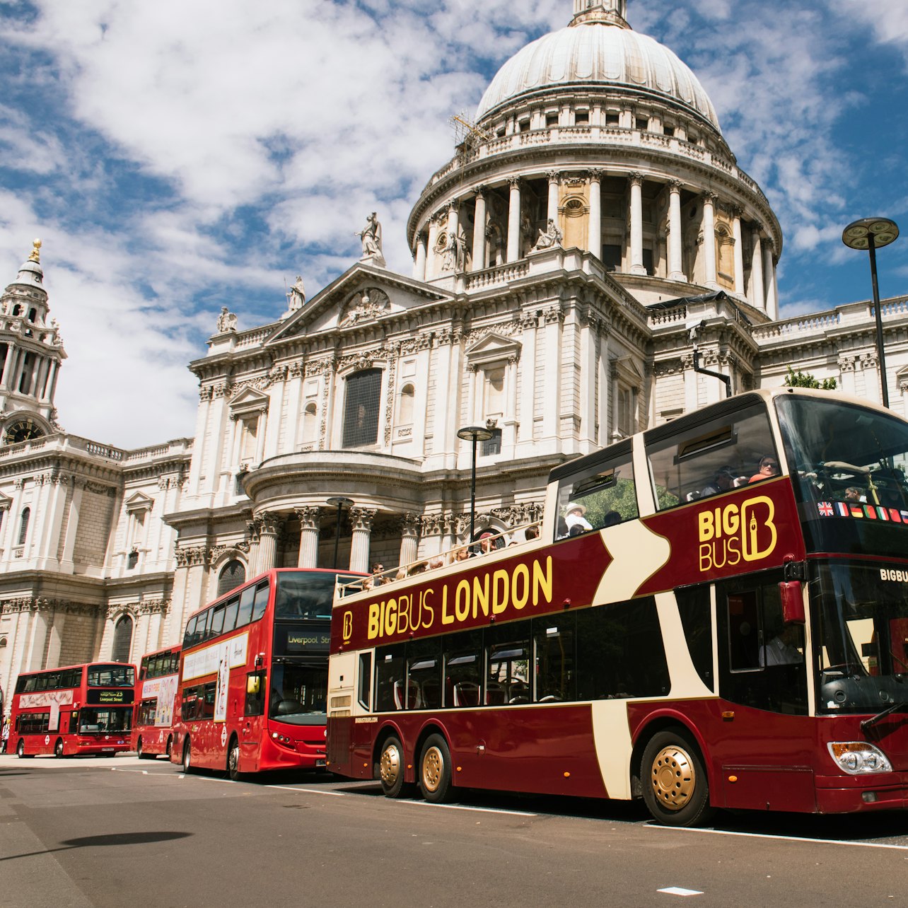 London: Big Bus Hop-on Hop-off Tour, Walking Tour & River Cruise