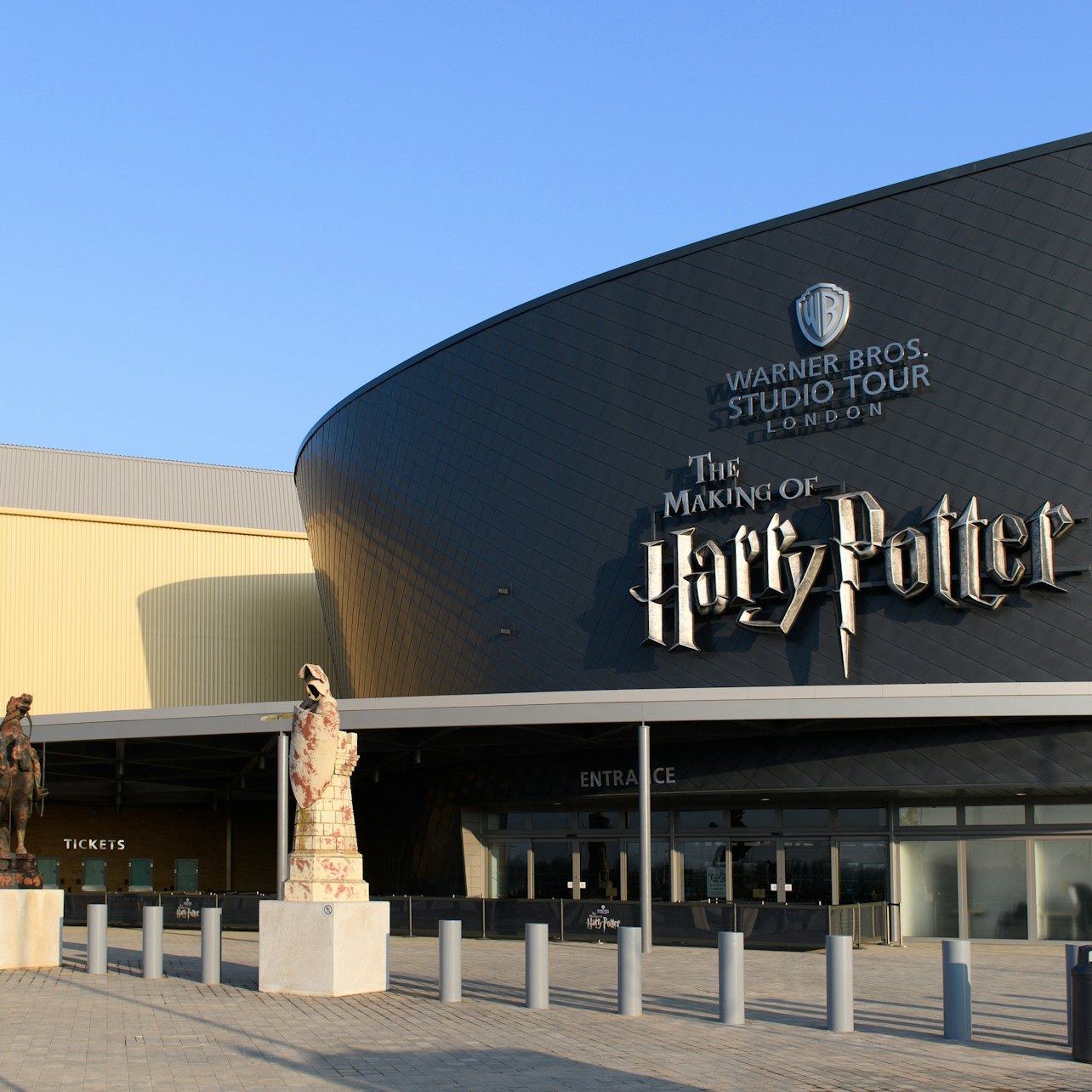 Harry Potter Warner Bros. Studio London: Roundtrip Transport Only — gallery 1