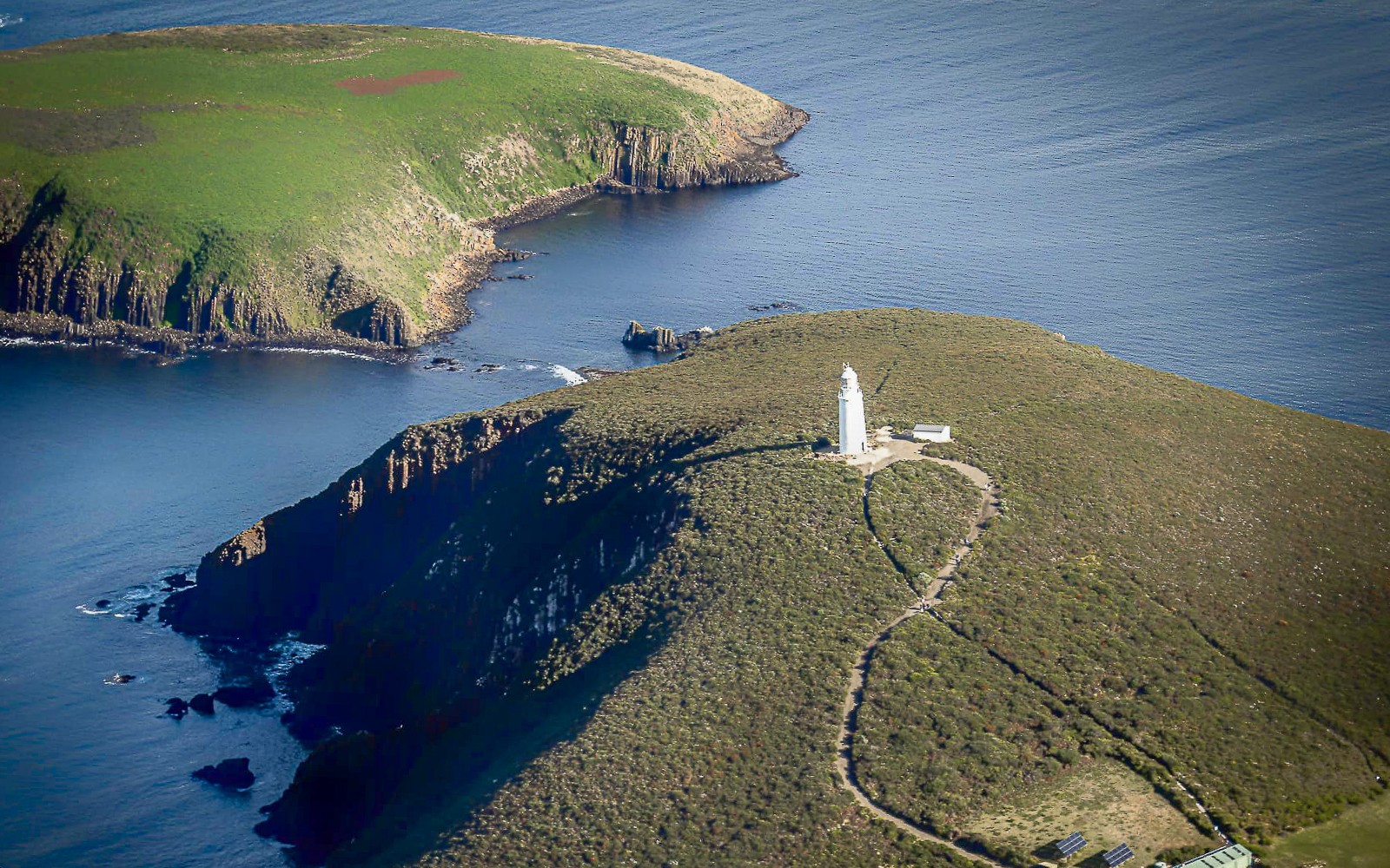 [Headout Exclusive 10% Off] From Hobart: Bruny Island Full-Day Guided Tour + Lighthouse, Lunch & Local Tastings