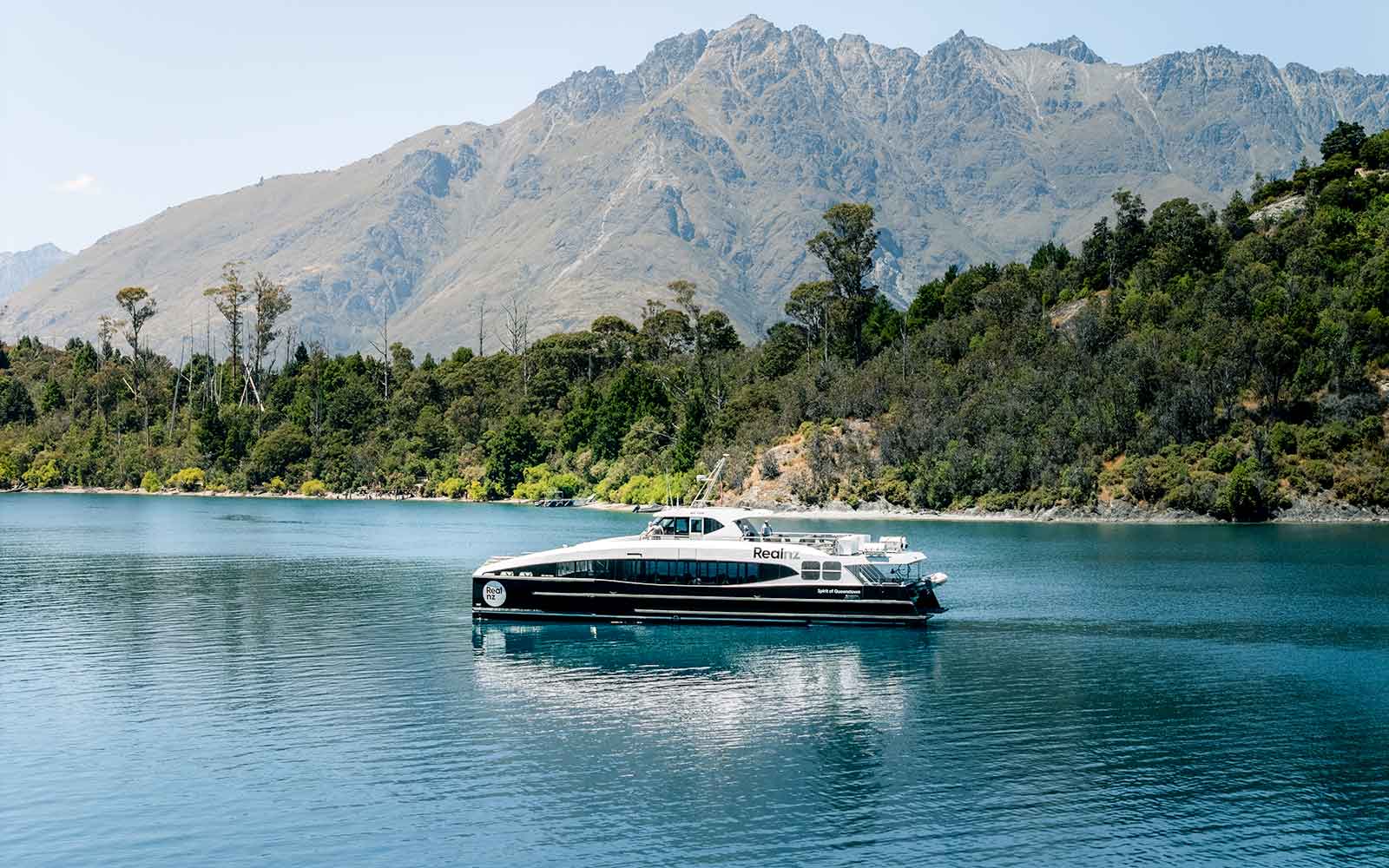 From Queenstown: TSS Earnslaw/Spirit of Queenstown with Walter Peak Farm Tour