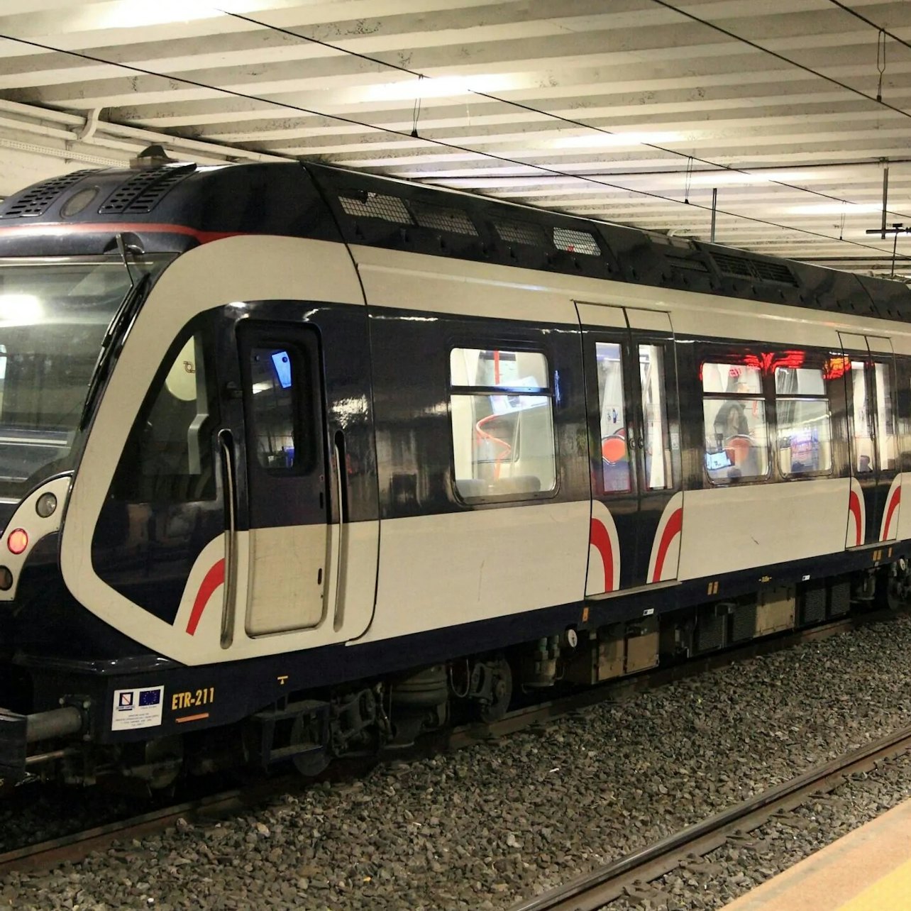 Sorrento: Train Transfer from/to Pompeii