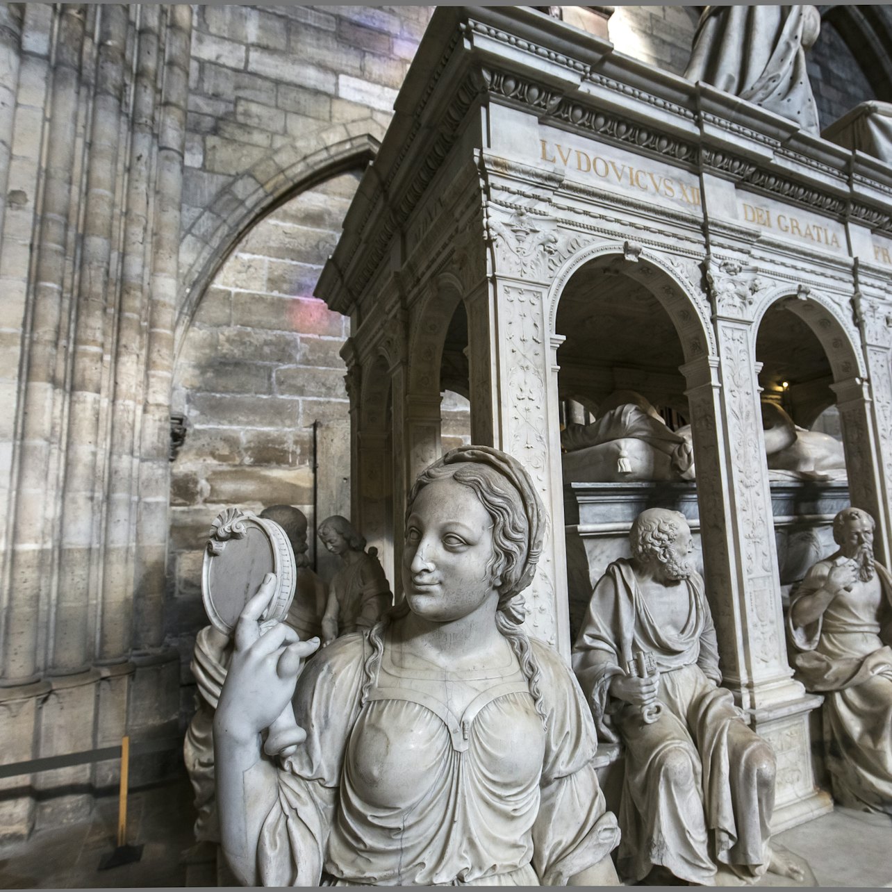 Basilica of Saint Denis: Dedicated Entrance visitor view at Basilique Cathédrale de Saint-Denis
