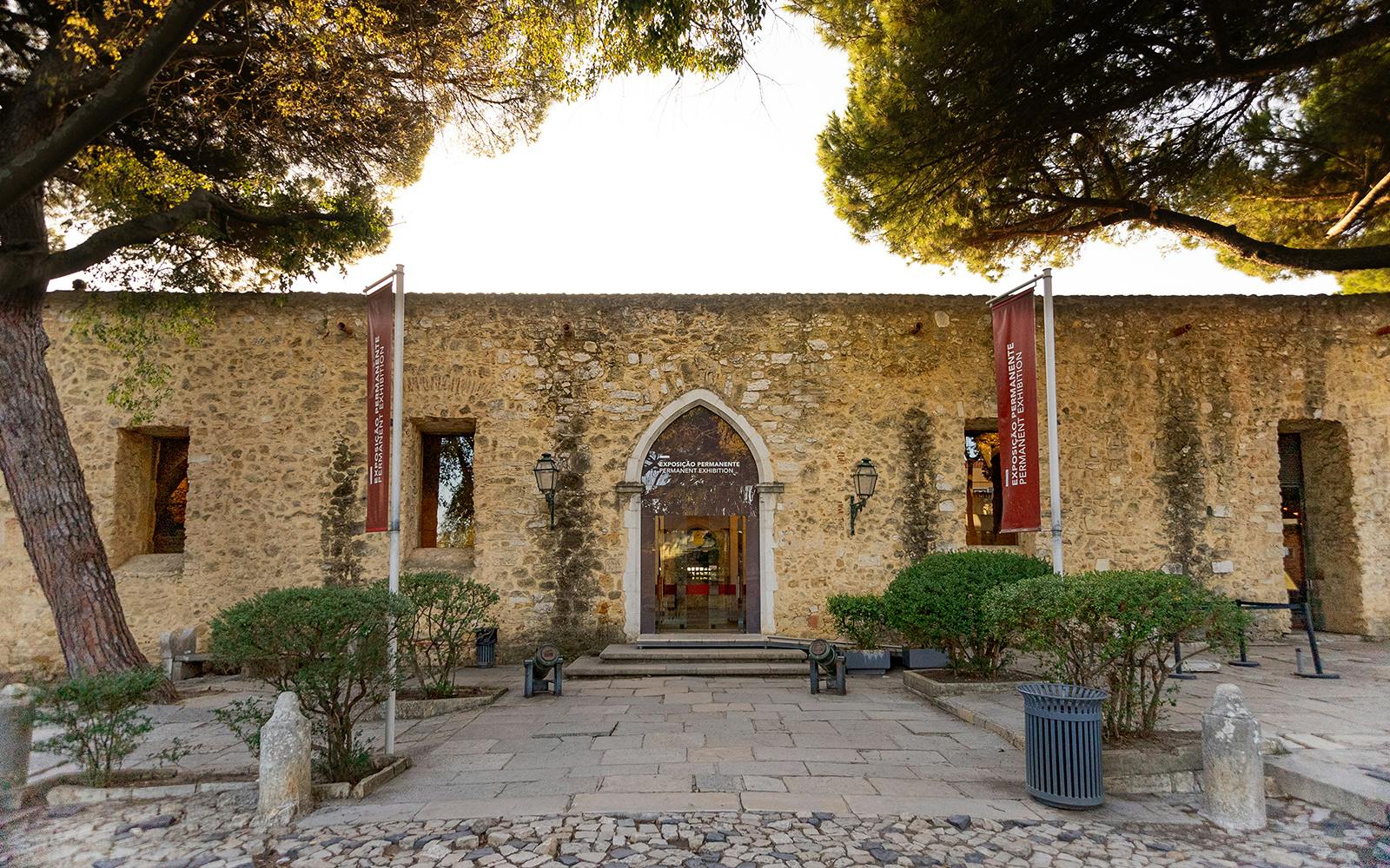 St. George Castle Tickets with Audio Guide