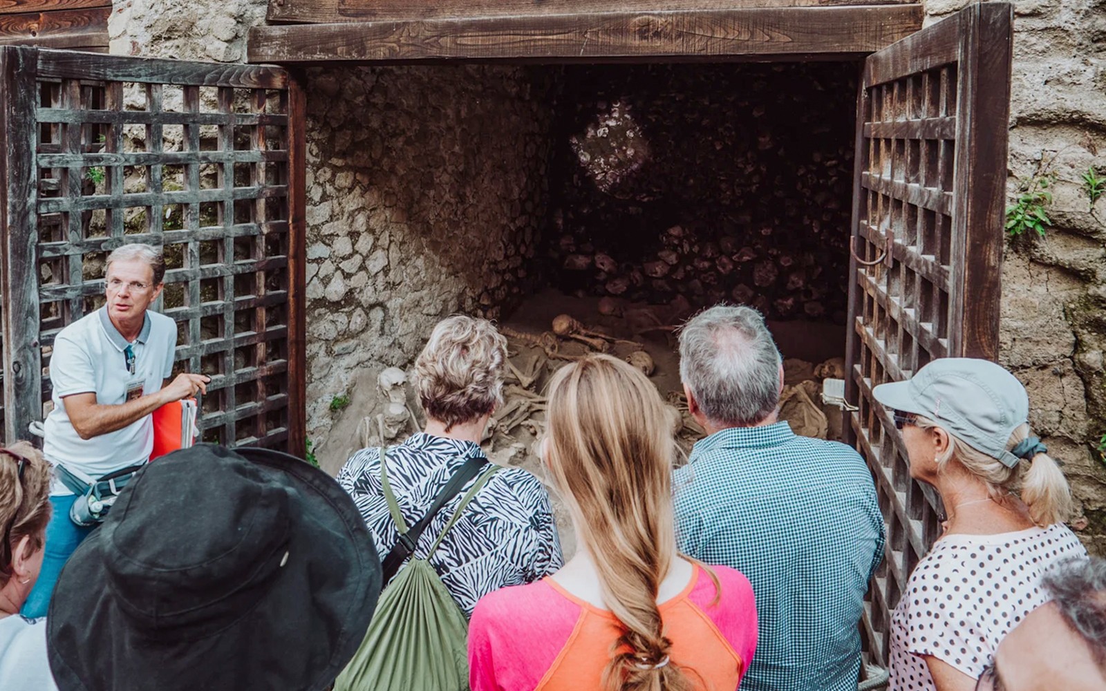 Herculaneum Guided Tour with an Archaeologist