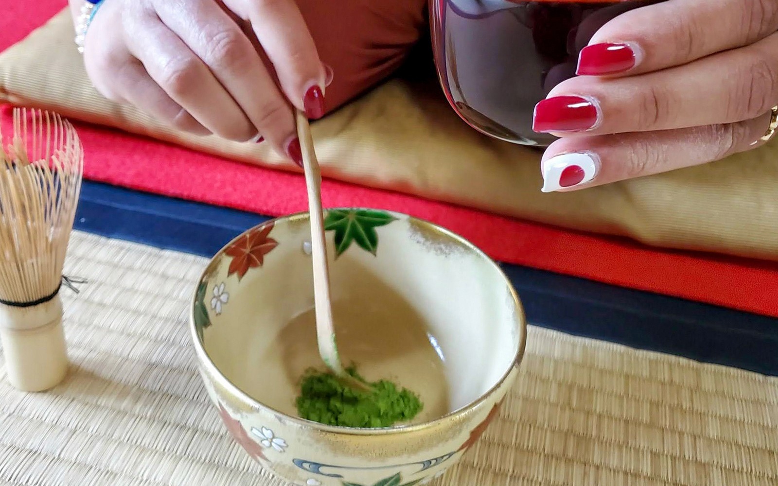 Kyoto: Tea Ceremony Experience & Seasonal Wagashi at Machiya House in Gion/Kiyomizu Area