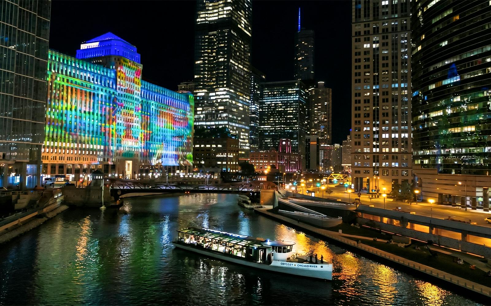 Chicago Fireworks Dinner Cruises