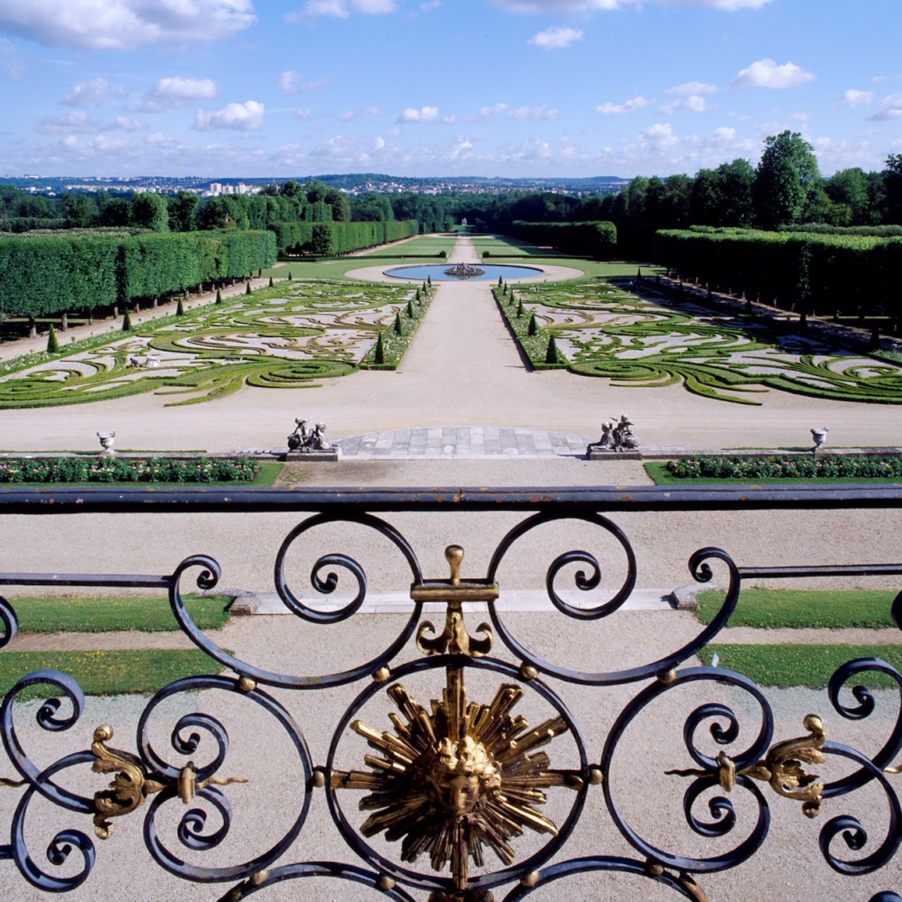Champs-sur-Marne Château and Gardens