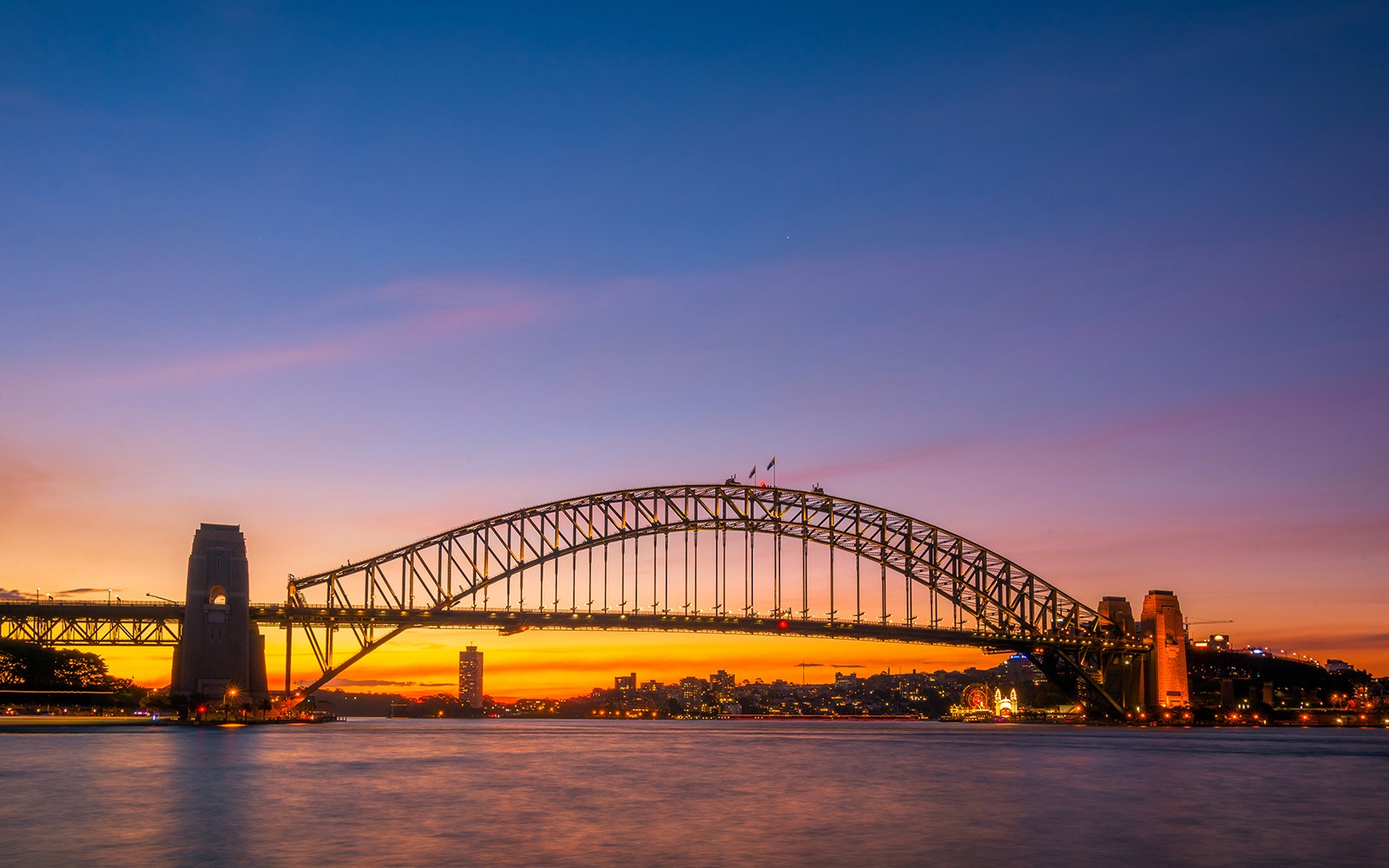 Sydney Harbour Cruise at Sunset with Refreshments