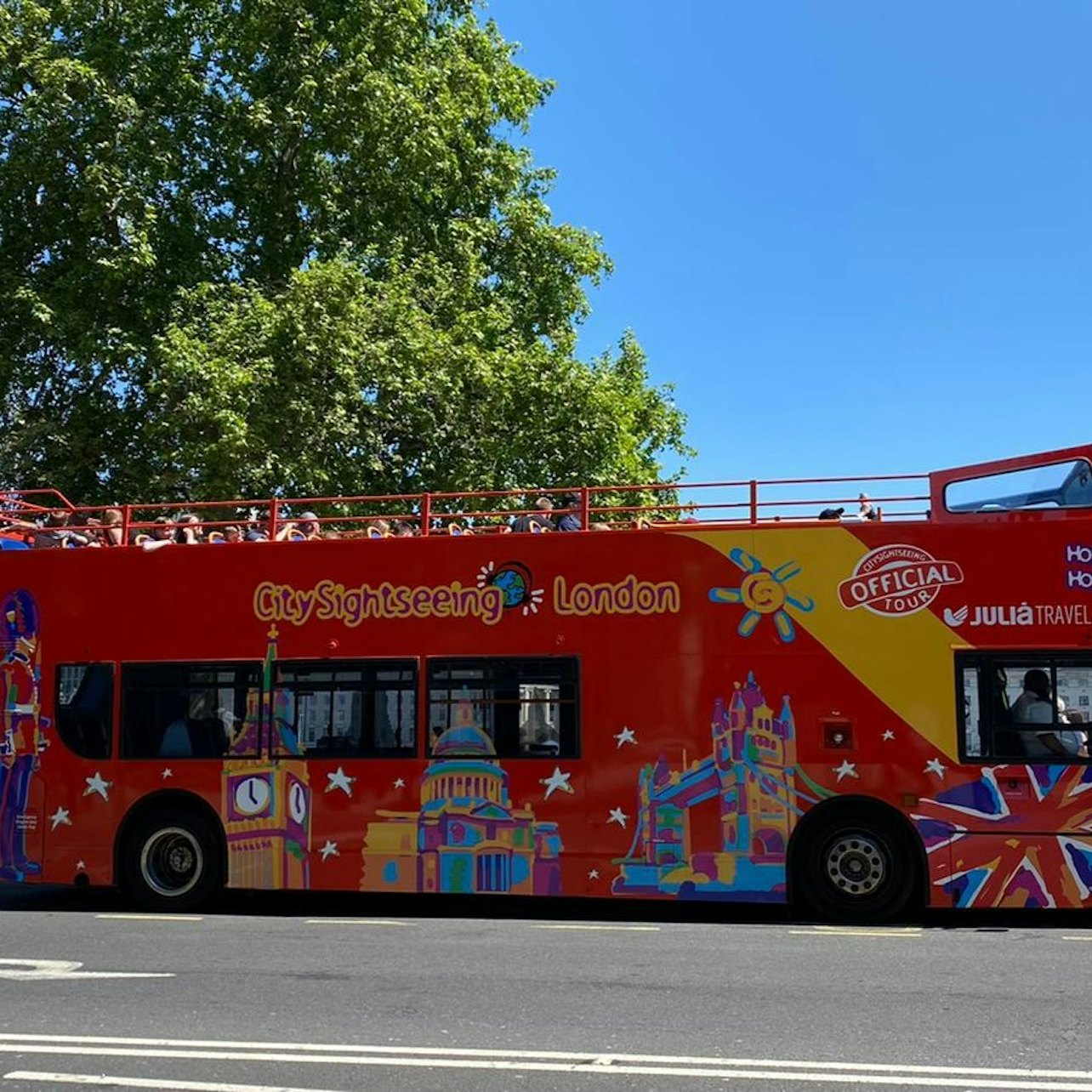 City Sightseeing London: Hop-on Hop-off Bus Tour