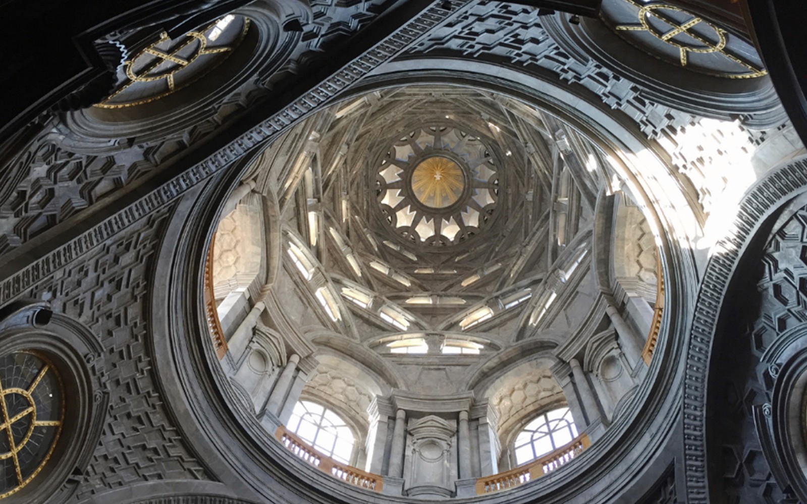 Royal Palace of Turin: Skip-the-Line Ticket and Guided Tour