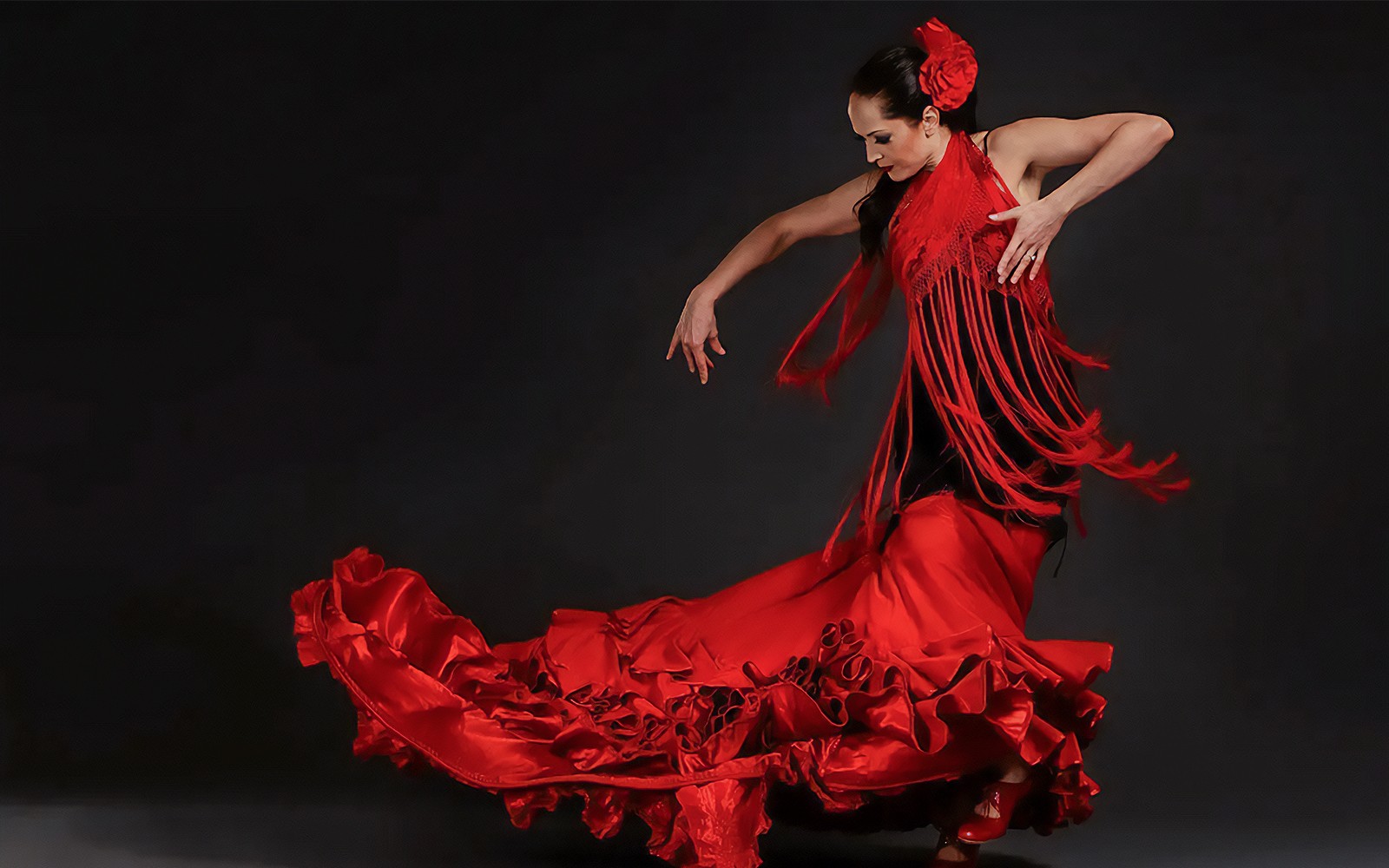 Triana Guided Walking Tour with Tapas & Flamenco Show