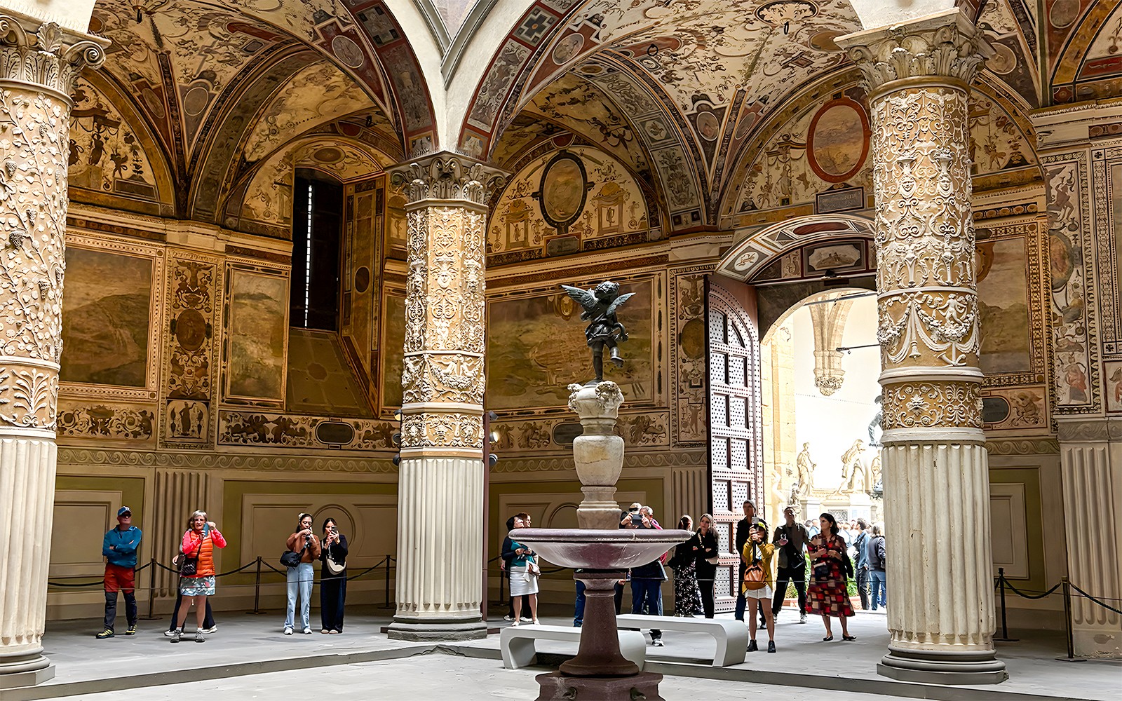 Palazzo Vecchio Secret Passages Skip-the-Line English Guided Tour