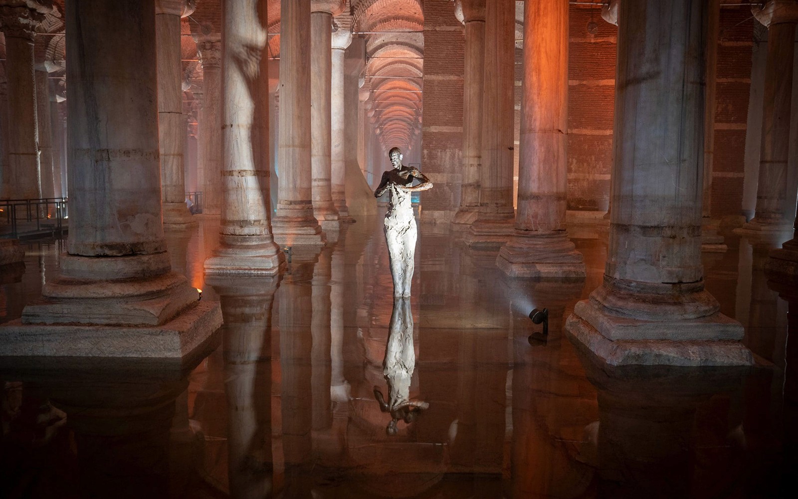 Basilica Cistern Guided Tour with Skip-the-Line Tickets — gallery 1