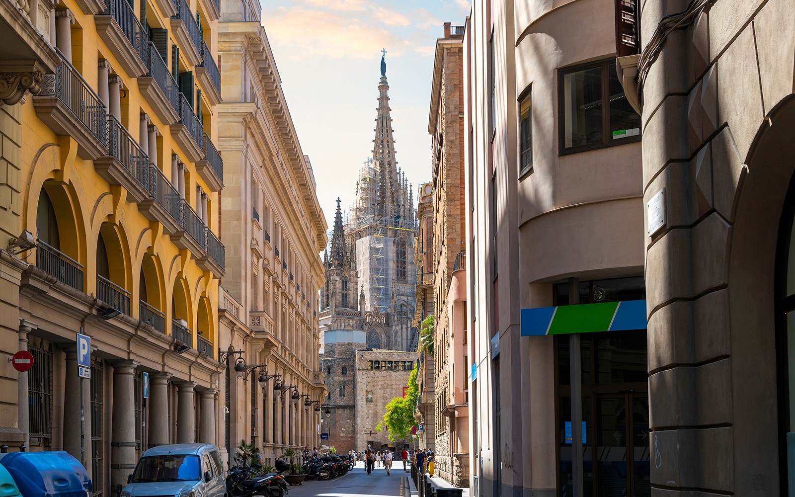 Combo: El Born & Picasso Museum Guided Tour + Moco Museum Barcelona Tickets with Audio Guide — gallery 3