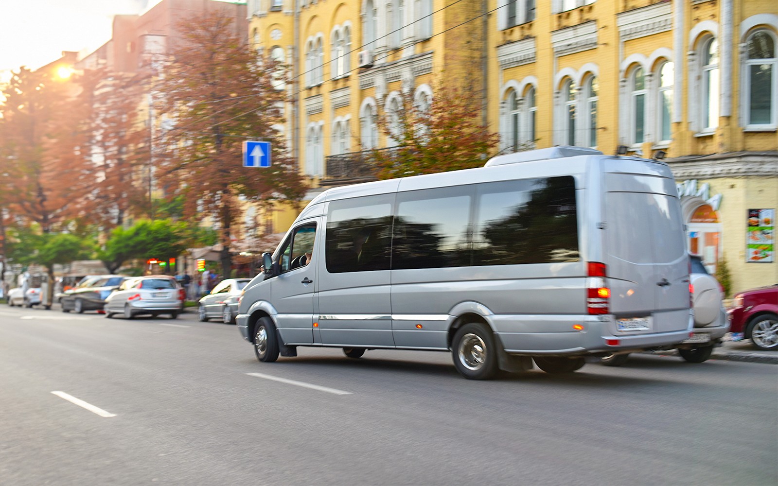 London Gatwick Airport Private Transfer — mobile